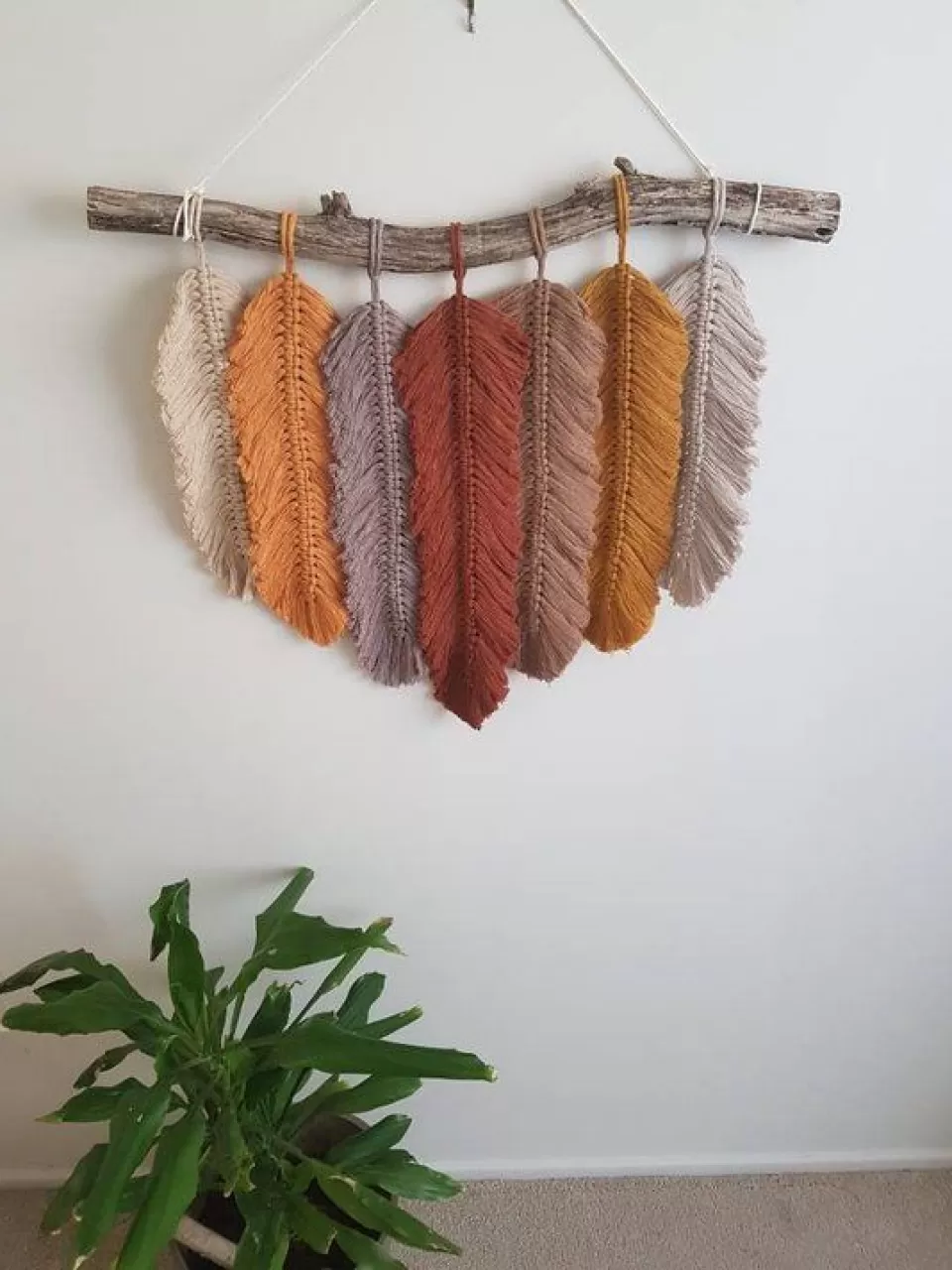 Renkli Tüylü Bohem Makrame