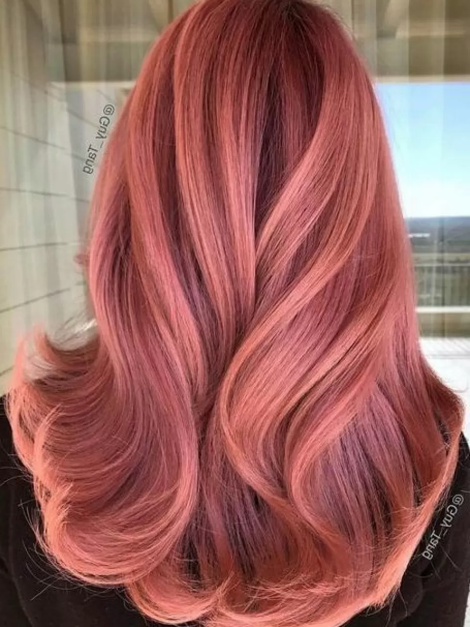 Рыже розовый цвет. Рыже розовые волосы. Рыже розовый цвет волос. Рыже розовая краска для волос. Рыжий с розовым оттенком.