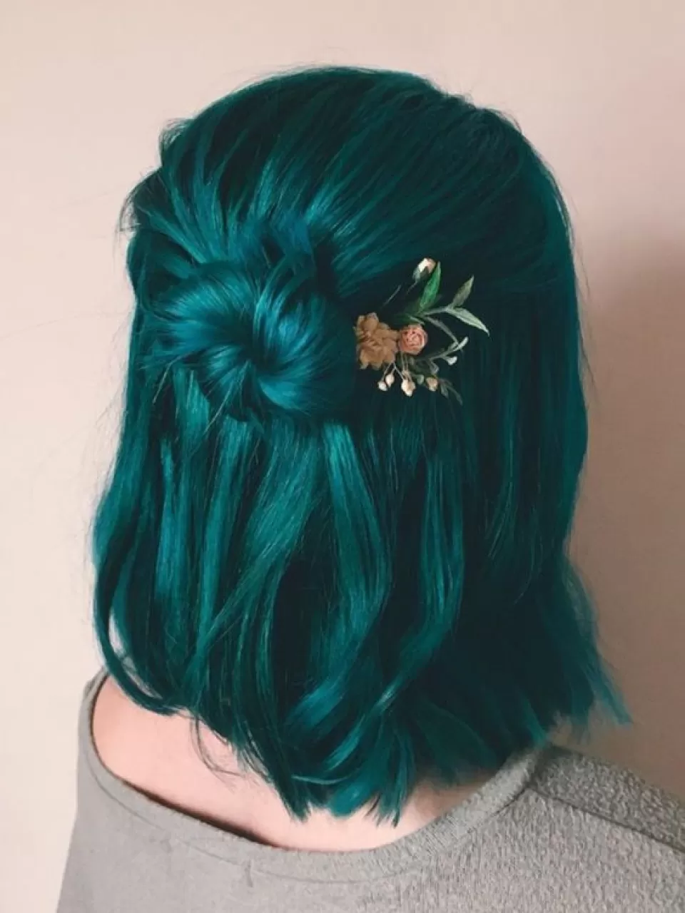 Tüm Saç Koyu Mavi Renklendirme