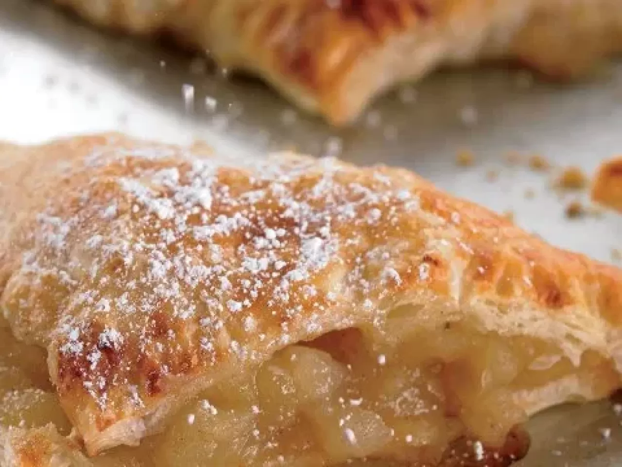 Elmalı Milföy Tatlısı