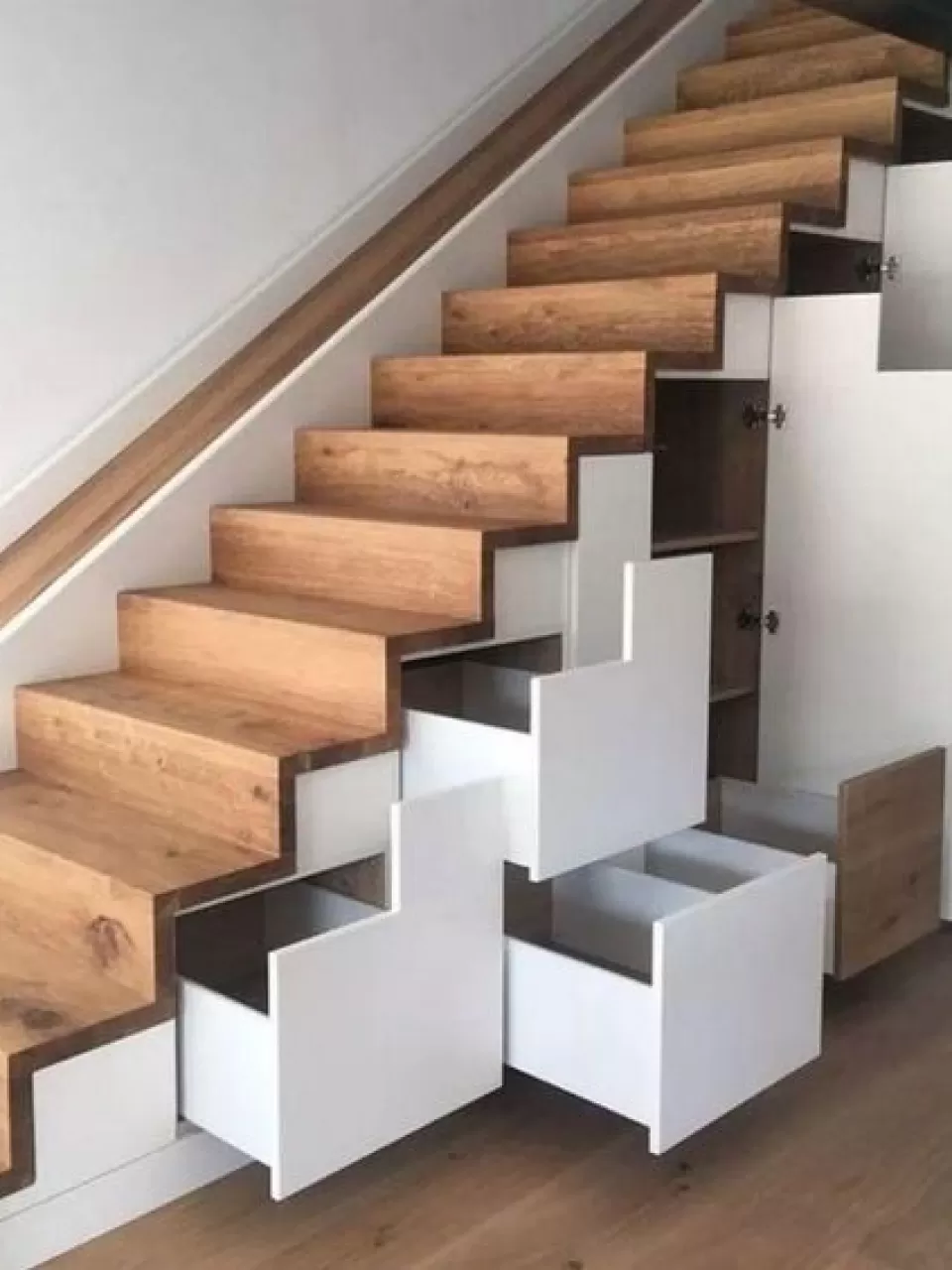 Merdiven Altı Depolama 2