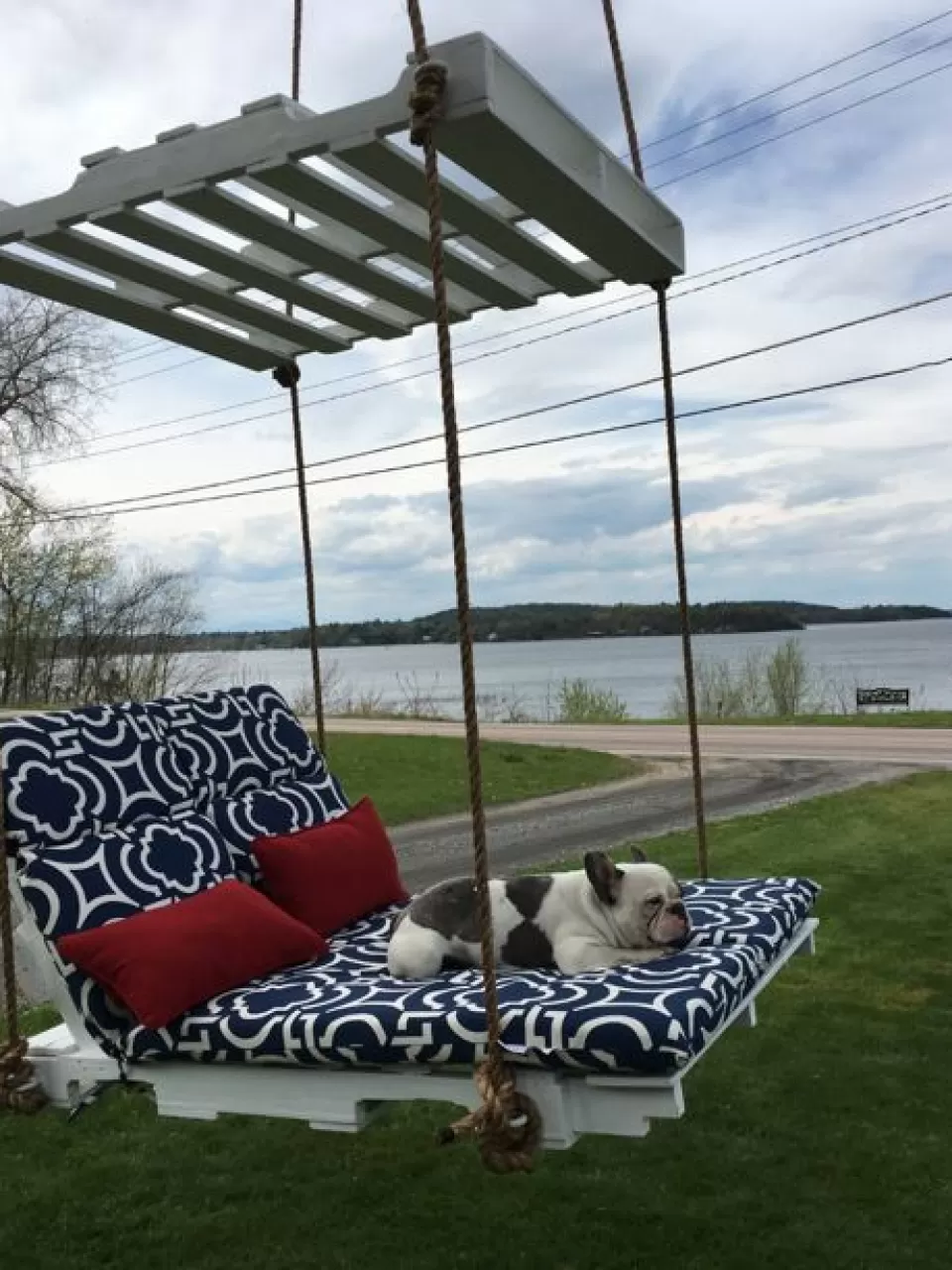 Paletten Gölgelikli Salıncak