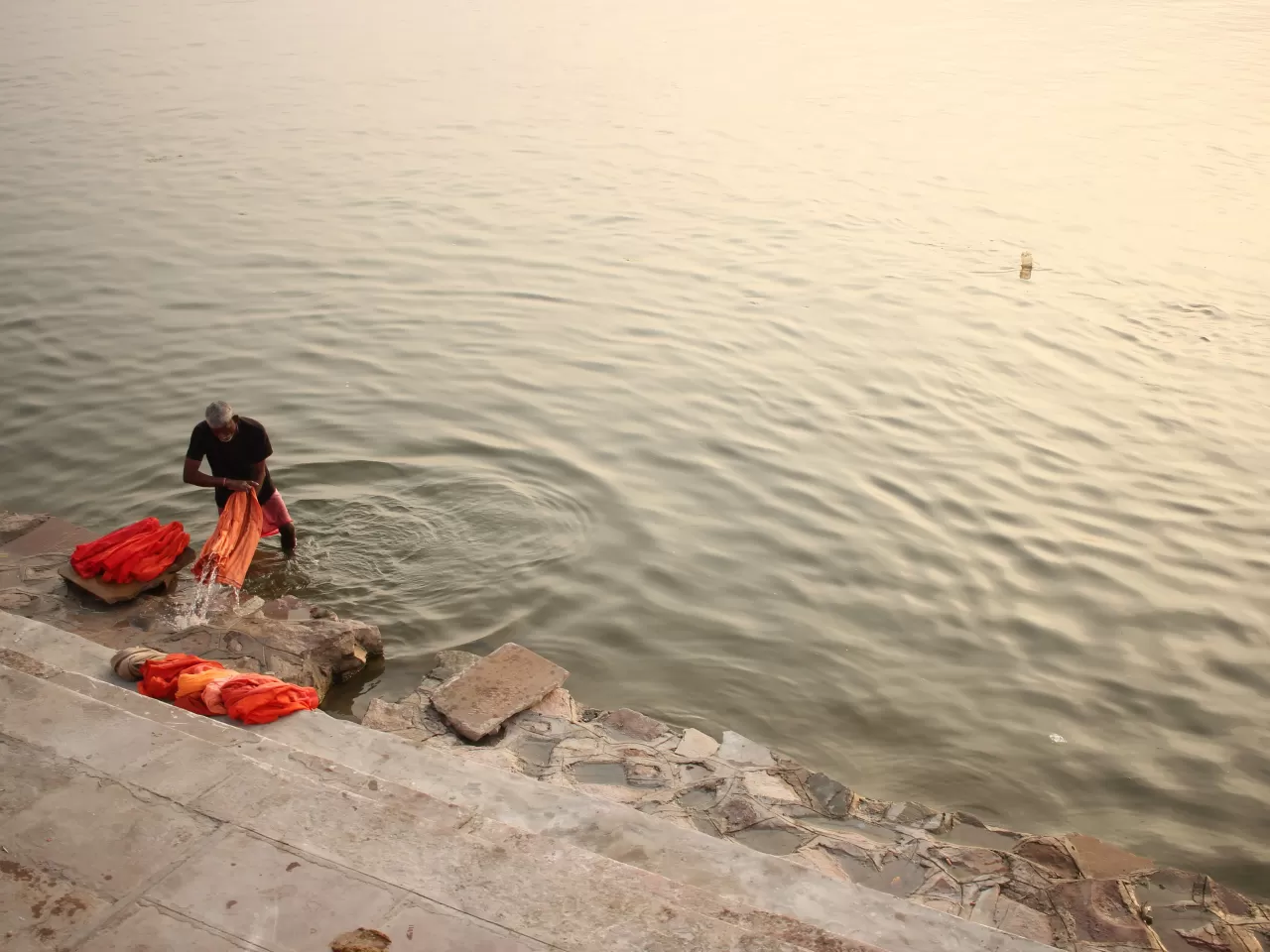 günahlardan arınmak için ganj nehri