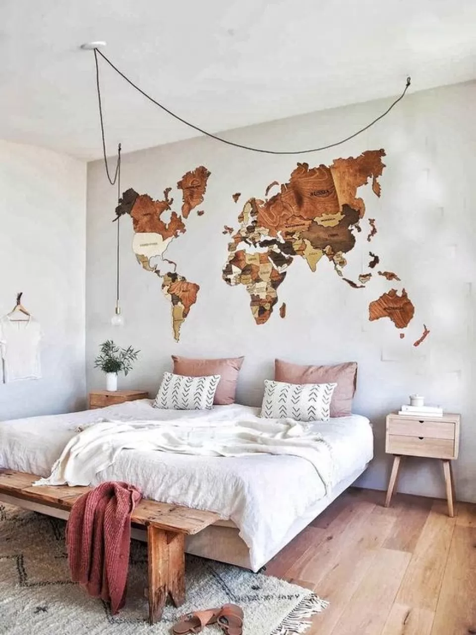 Yatak Başı Ahşap Harita