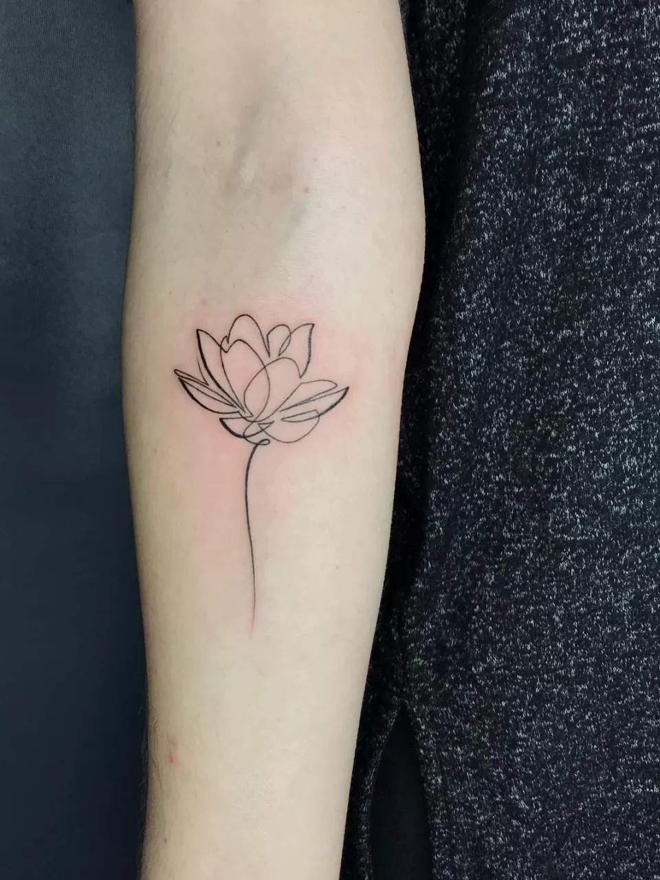 Minimal Çiçek Dövmesi Modelleri Lotus