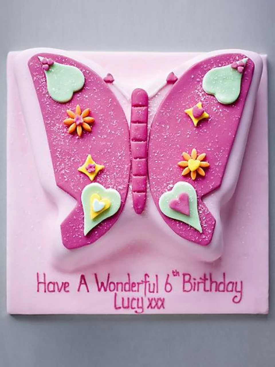 Pembe Kelebek Şekilli Kız Çocuk Doğum Günü Pastası