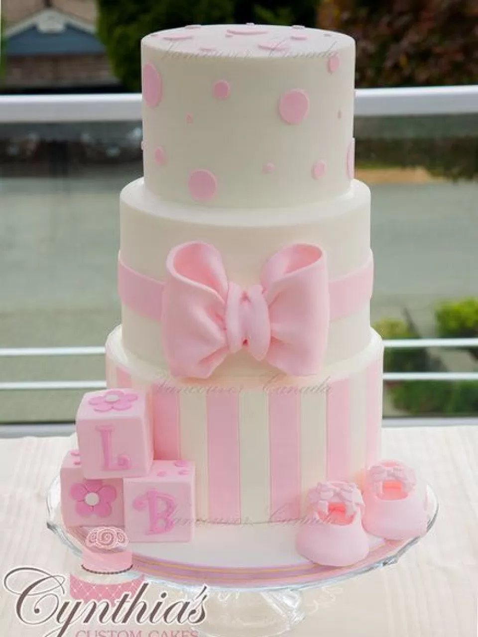 Kurdele Kız Baby Shower Pasta