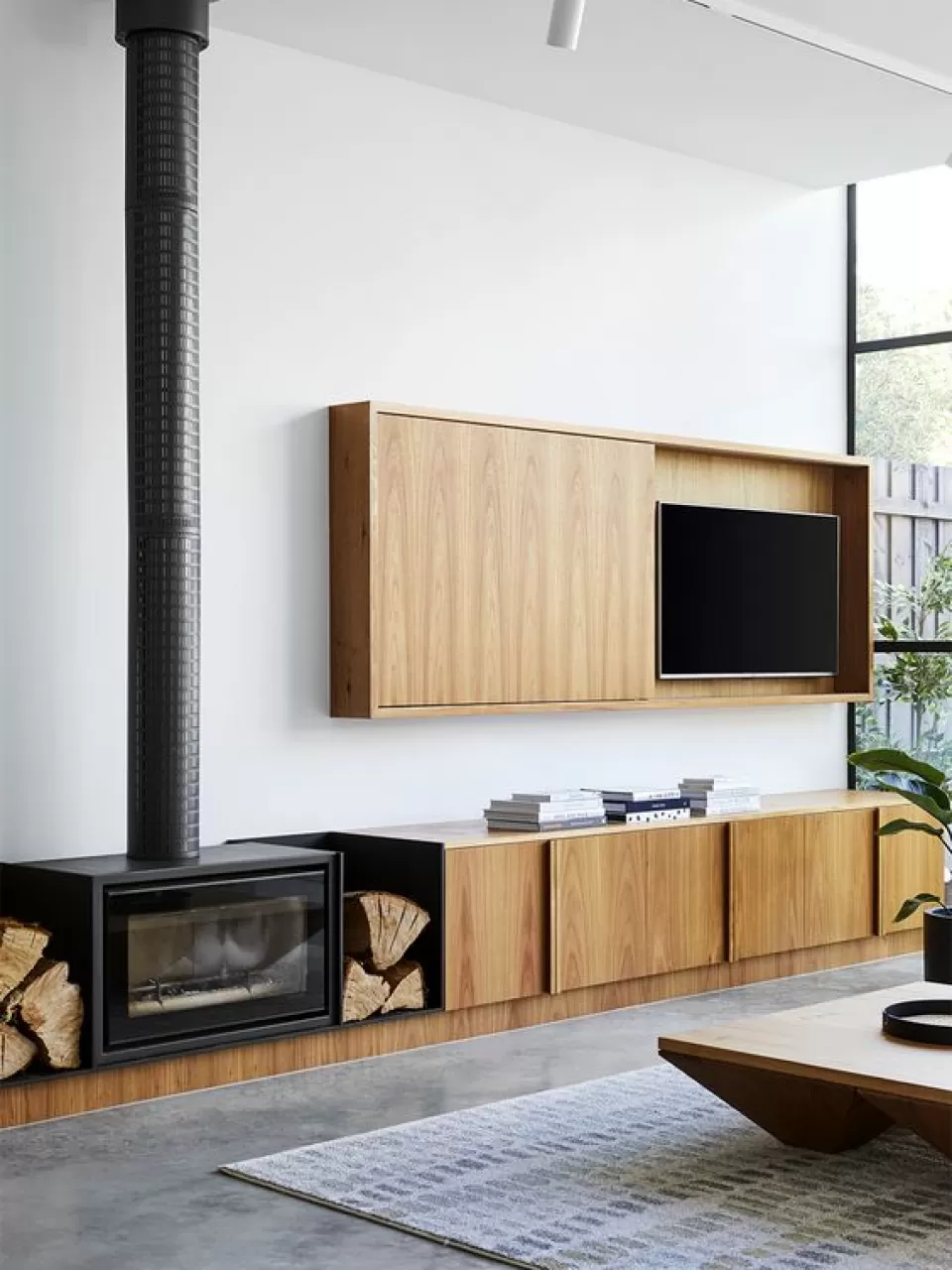 Ahşap Gizli TV Ünitesi