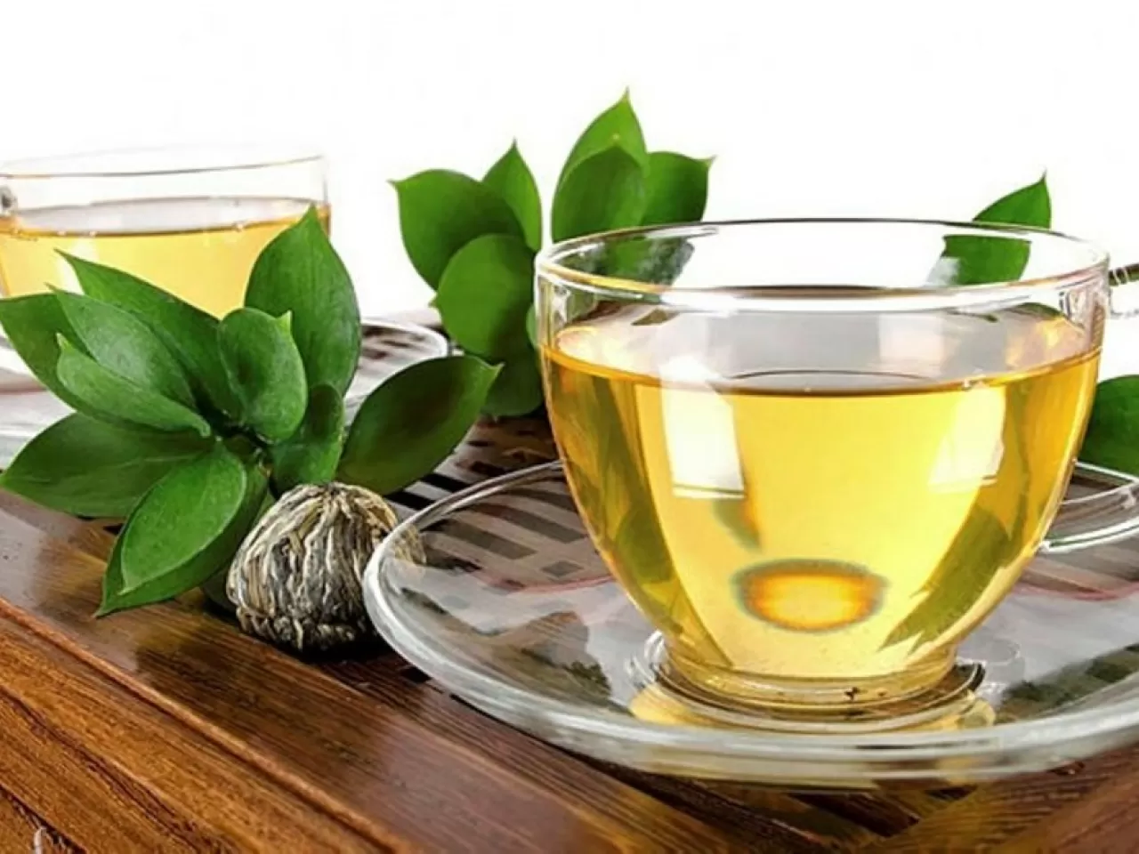 akneler için yeşil çay