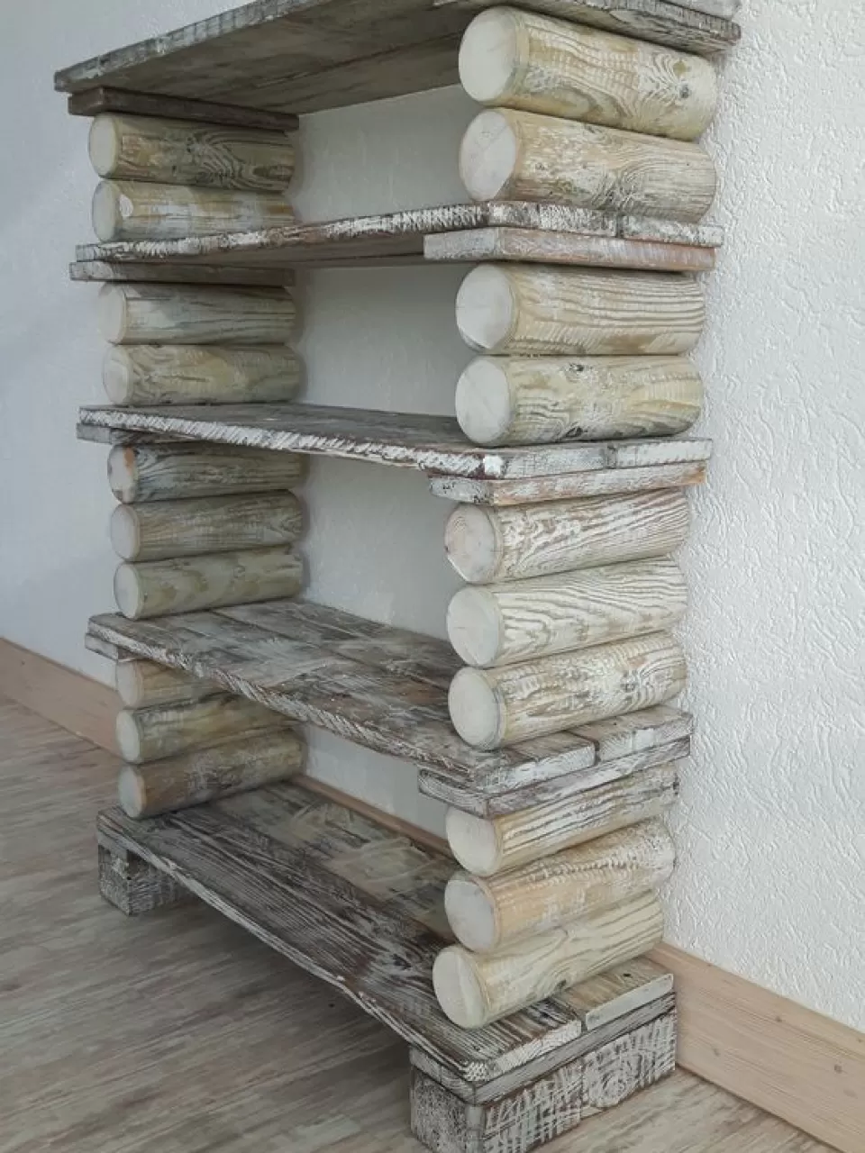 Odunlardan Kitaplık