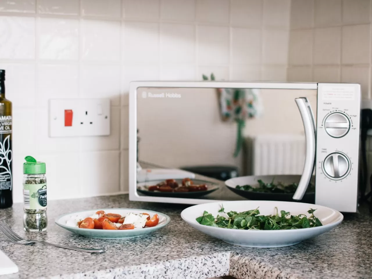 Mikrodalga Fırın Temizleyicisi