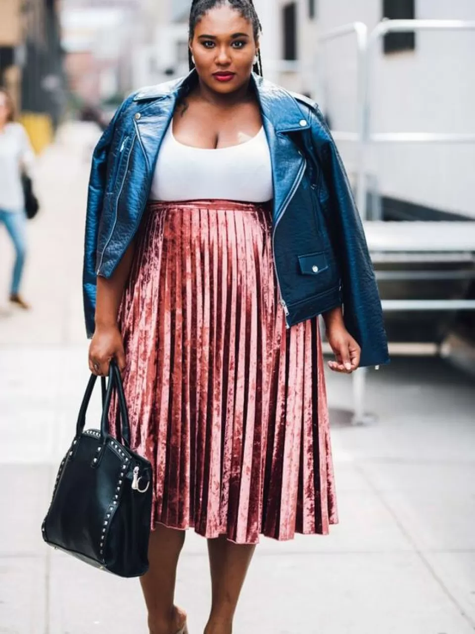 Yaka Detayına ve Dekolteye Dikkat Etmelisiniz