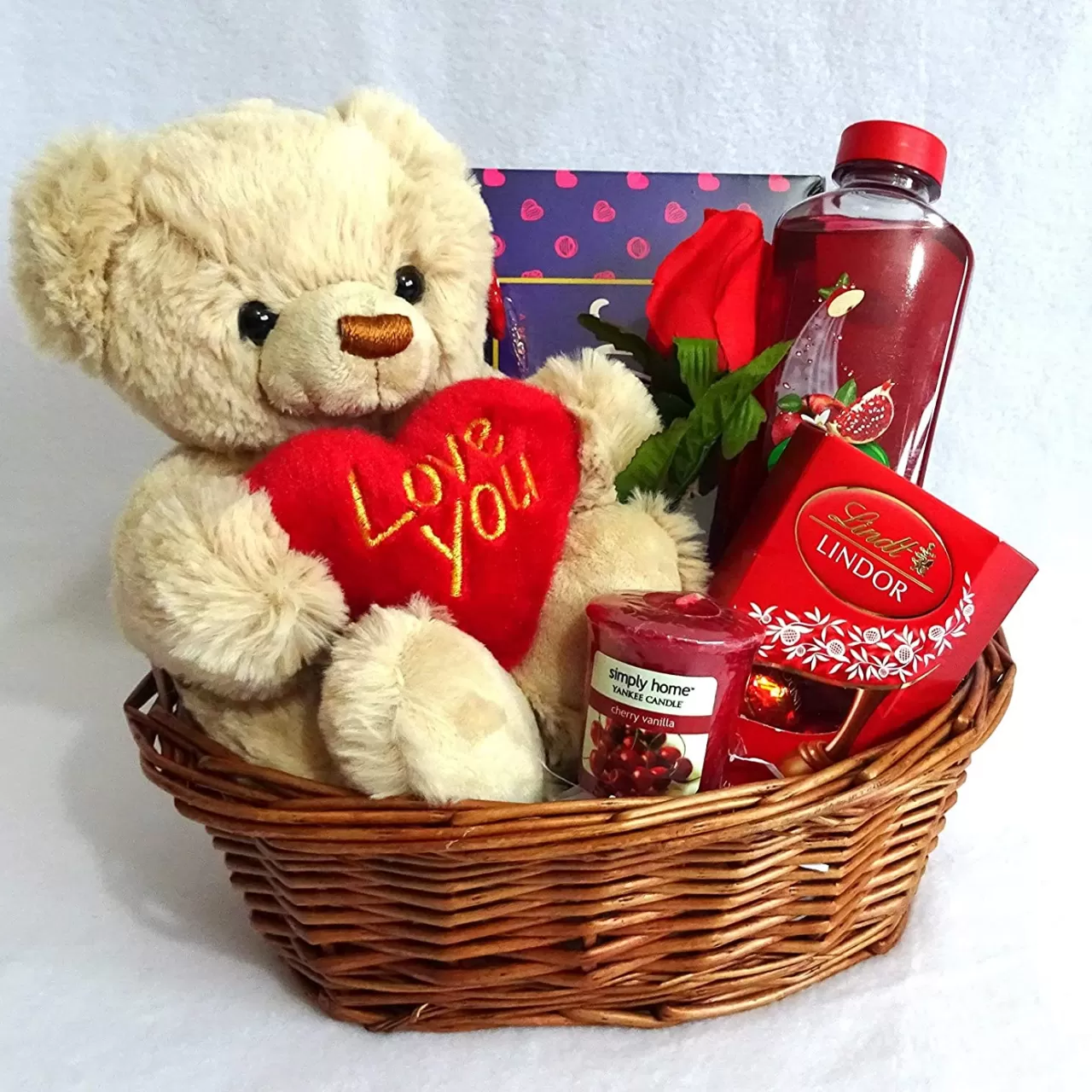 Yeni Yıl Sevgili Sepeti