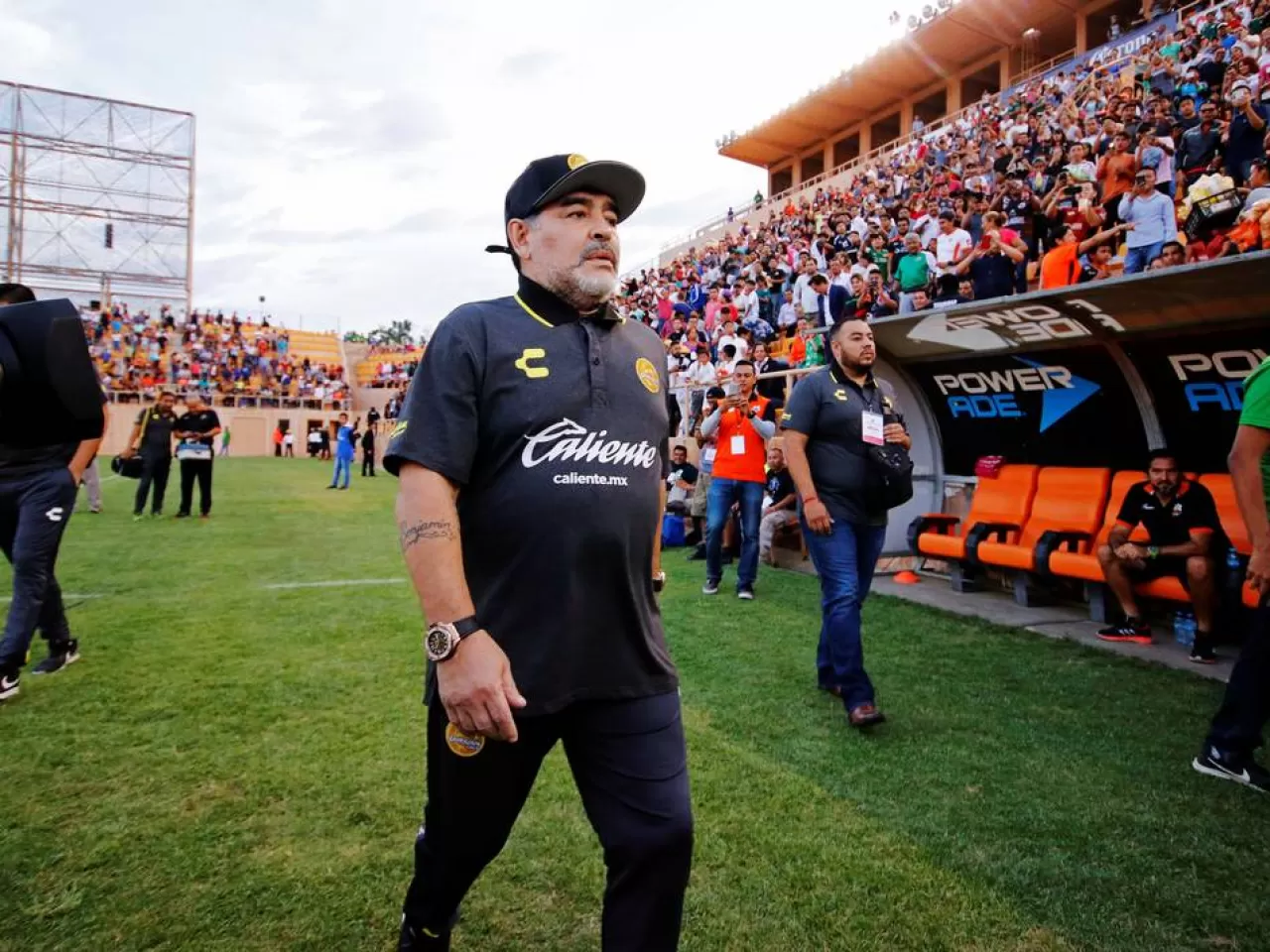 'Dinim Boca Tanrım Maradona’