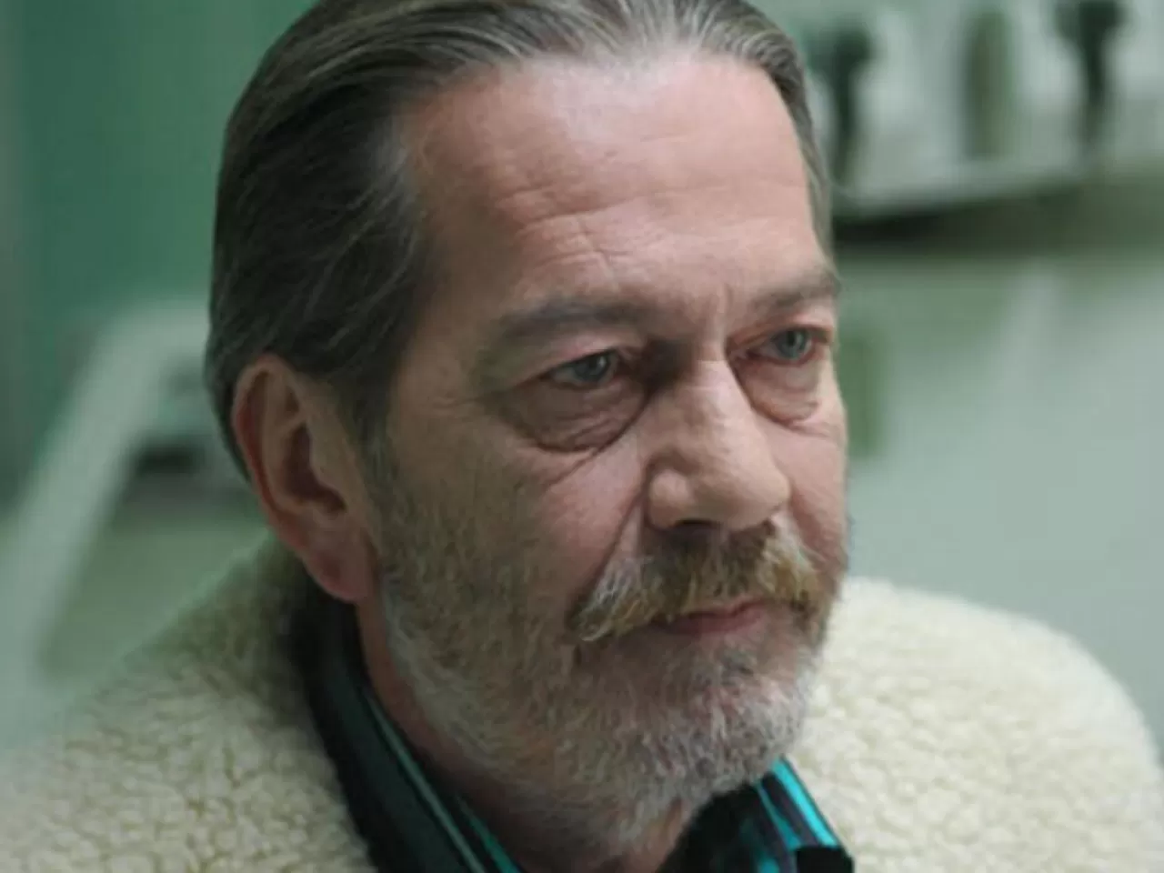 Türk Televizyonları’na İlk Çıkış, Sinemaya İlk Adım, İlk Kitap, İlk Kabare!