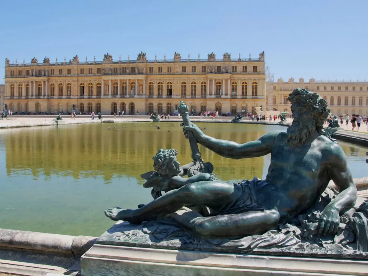 Notre Dame Katedrali, Champs Elysees Caddesi ve Versay Sarayı