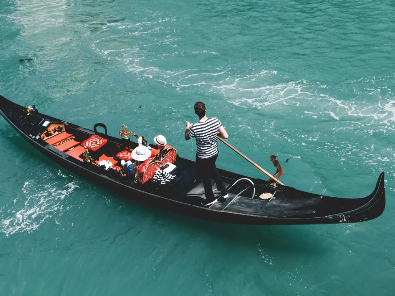 Vapuretto’lar İle Gölde Romantik Bir Tur !