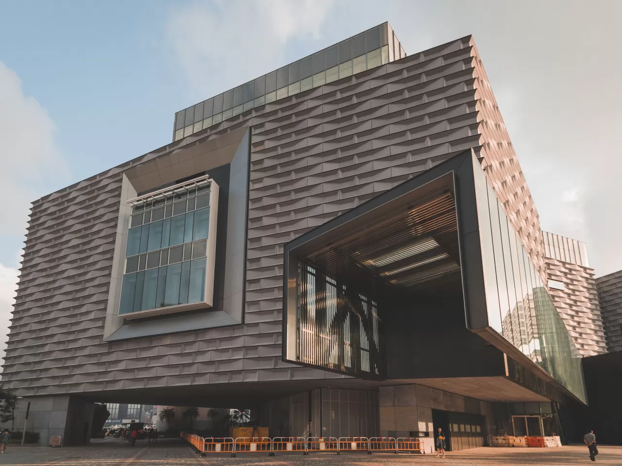 ‘Tsim Sha Tsui’, ‘Disney World’ ve Müzeler