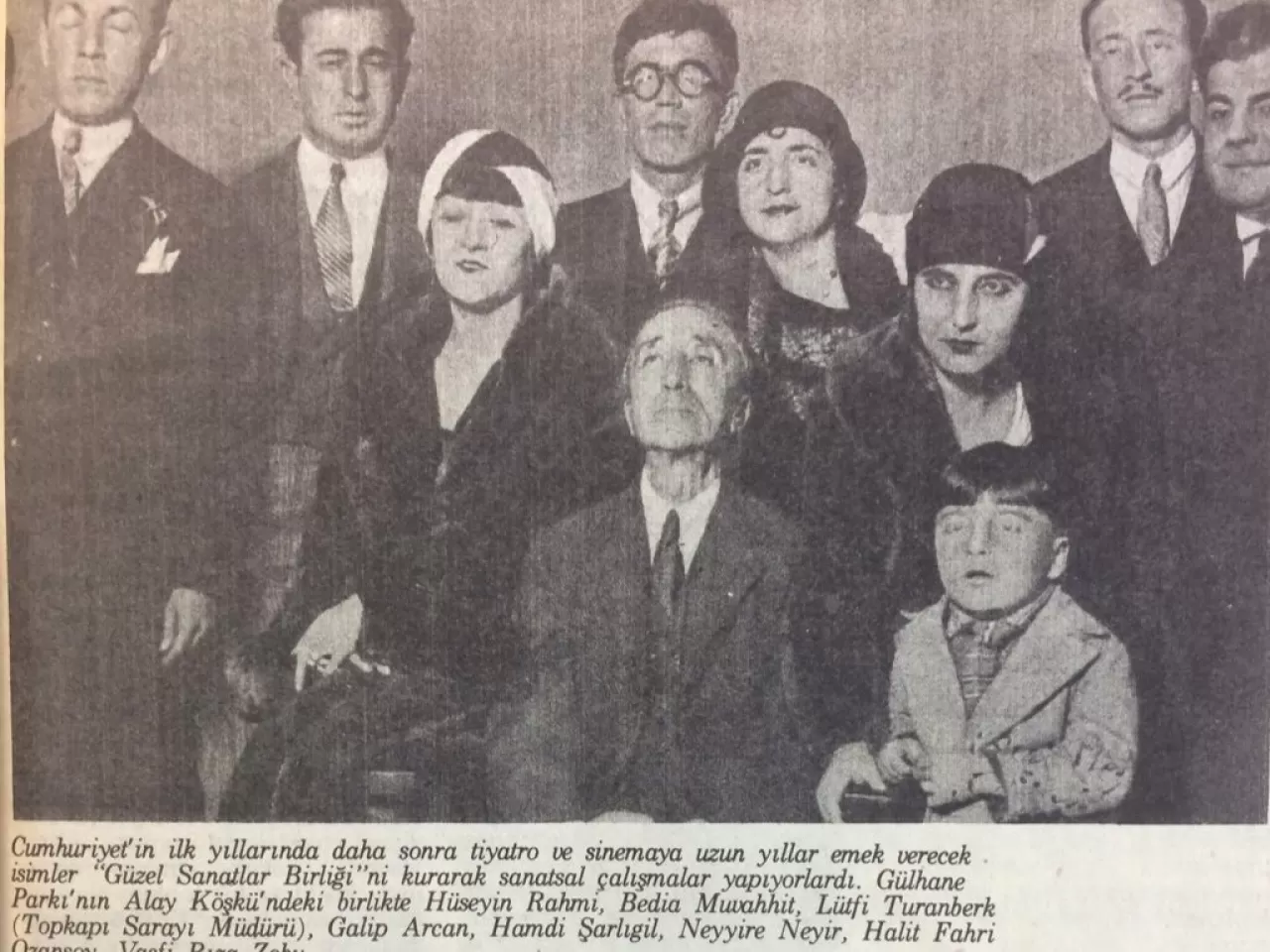 Batılı Anlamda Türk Tiyatrosu’nun Kurucusu Muhsin Ertuğrul ile Evlendi