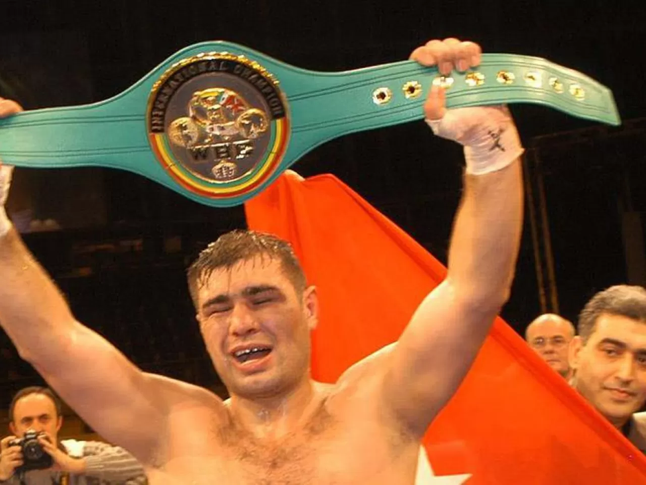 Sinan Şamil Sam: Boğazın Boğası Ringlerde!