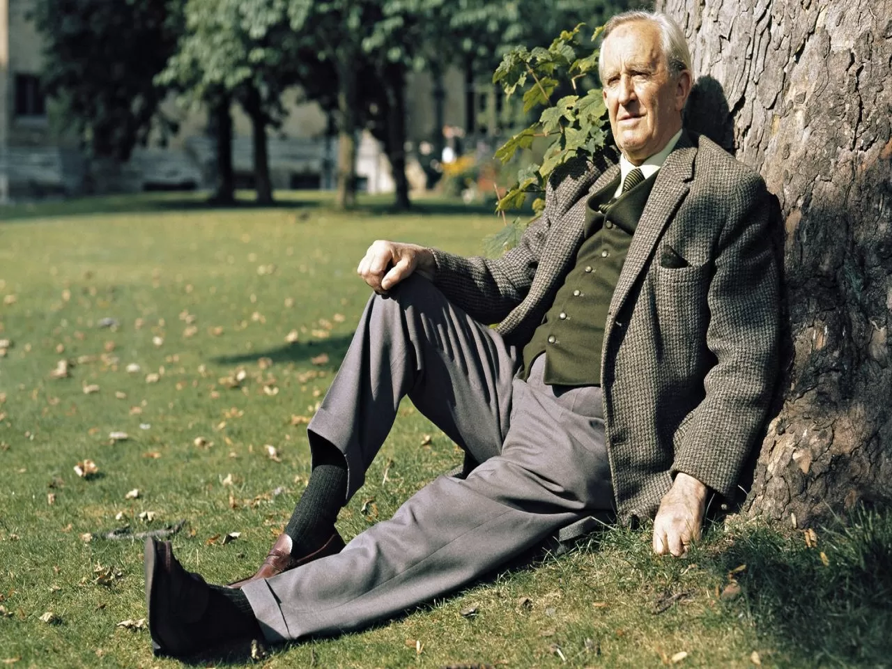 J.R.R Tolkien’in İki Parmağı