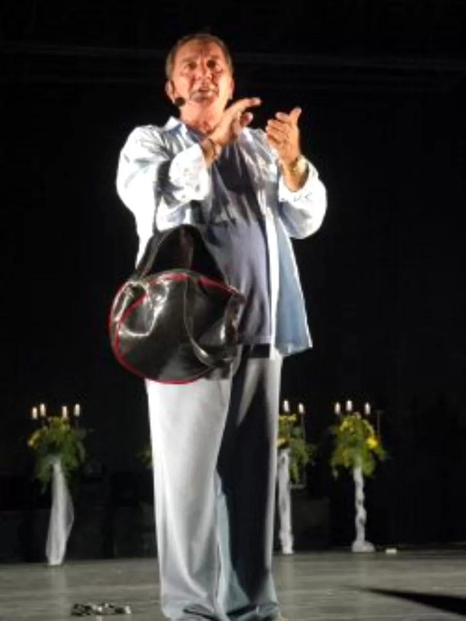 Kurumsal Şirketlere Yönetim Danışmanlığı Da Yapıyor