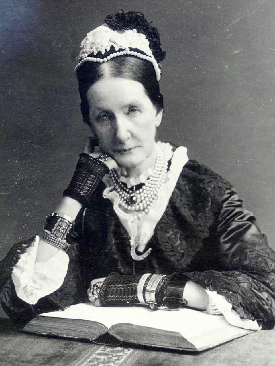 Angela Burdett-Coutts (1814-1906); Yoksulların Koruyucu Meleği