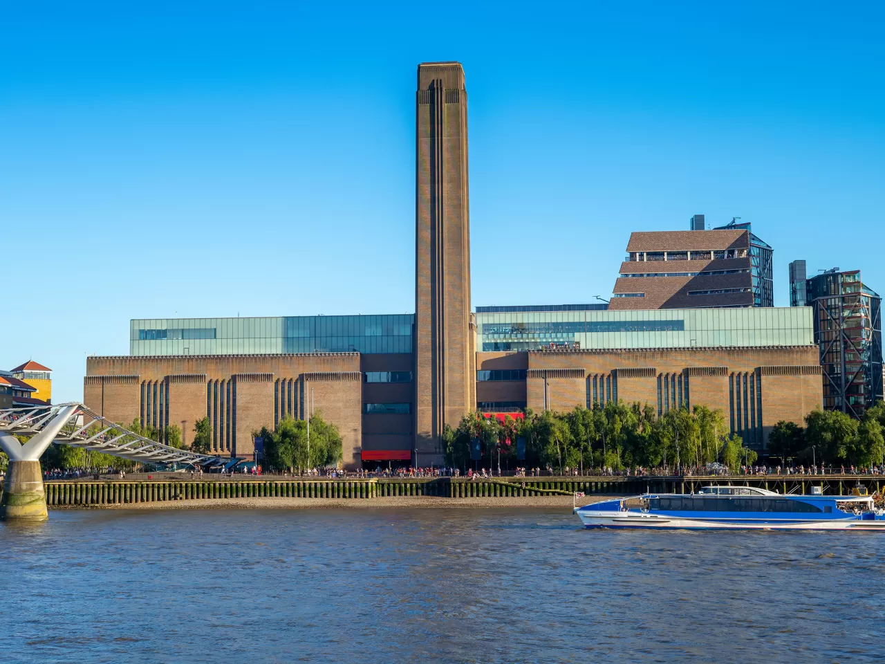 Tate Modern Müzesi: Modern Sanatın Yükselen Yıldızı