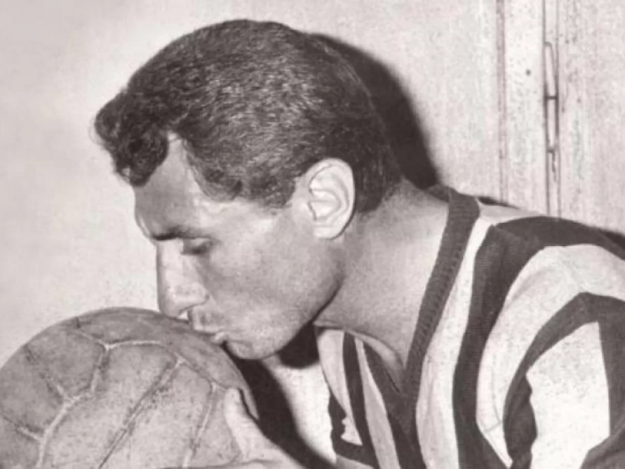 17 Yıl Fenerbahçe Forması Giydi