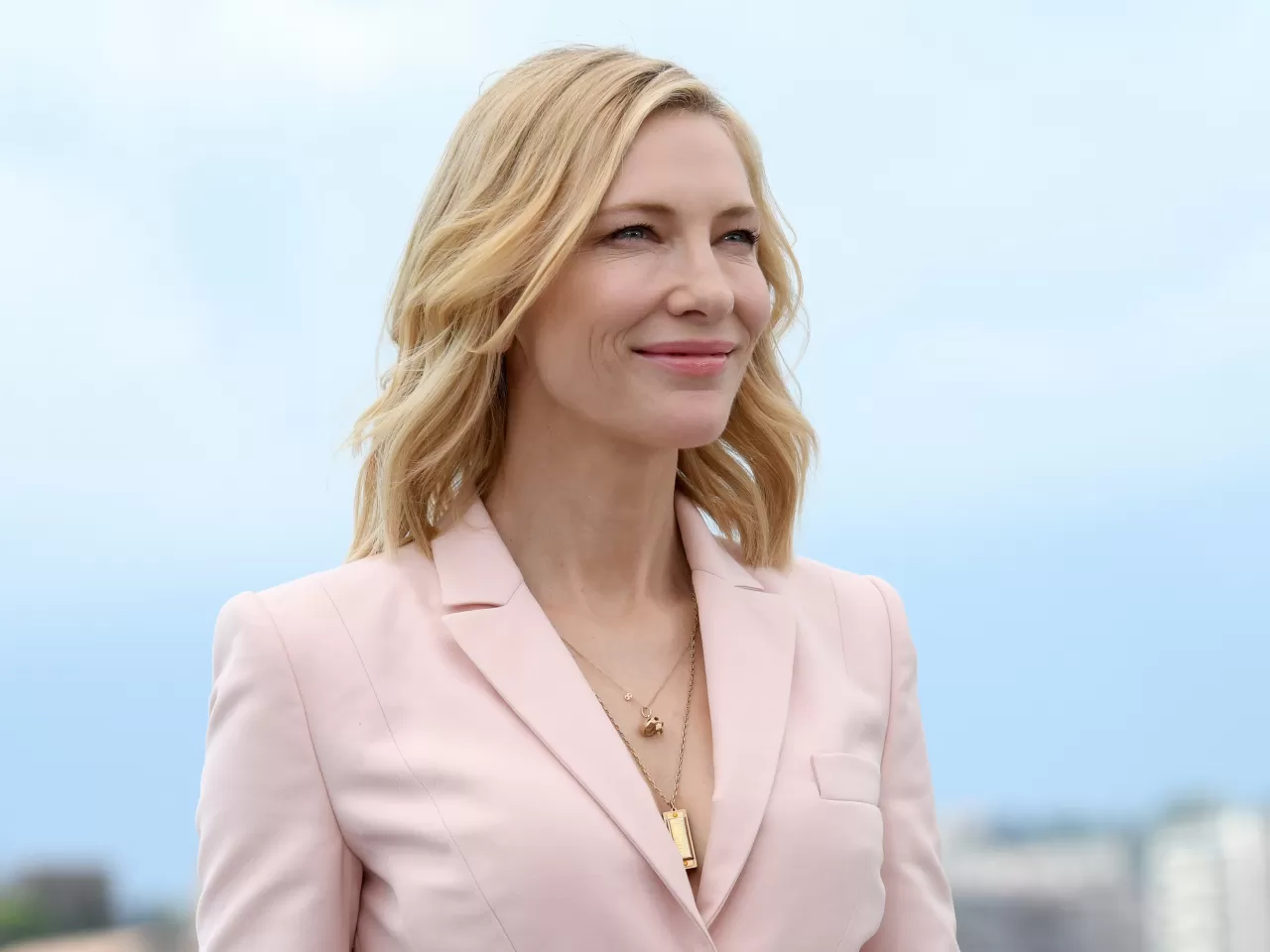 Cate Blanchett (Galadriel)