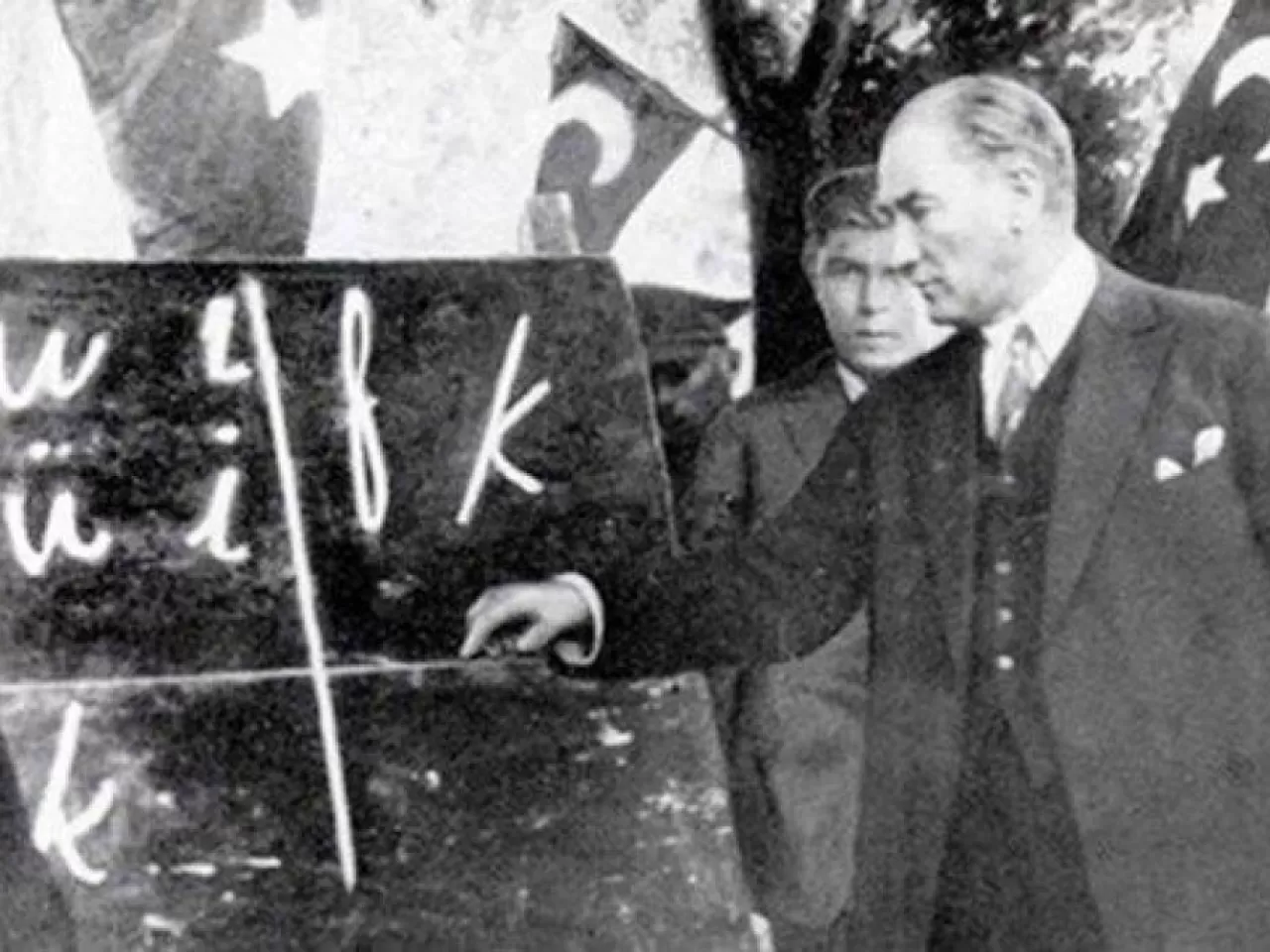 Latin Kökenli Yeni Türk Alfabesi