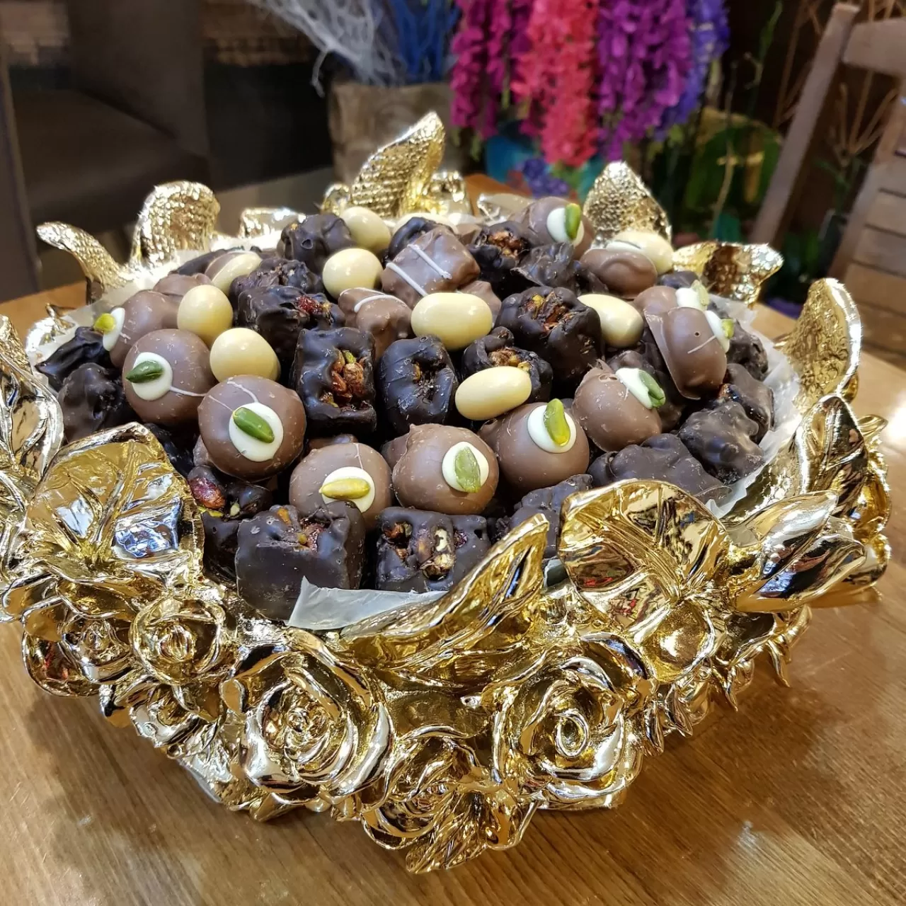 Altın Kapta Nişan Çikolatası