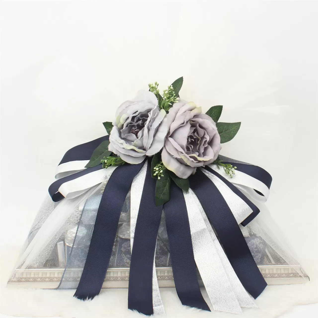 Beyaz Lacivert Nişan Çikolatası