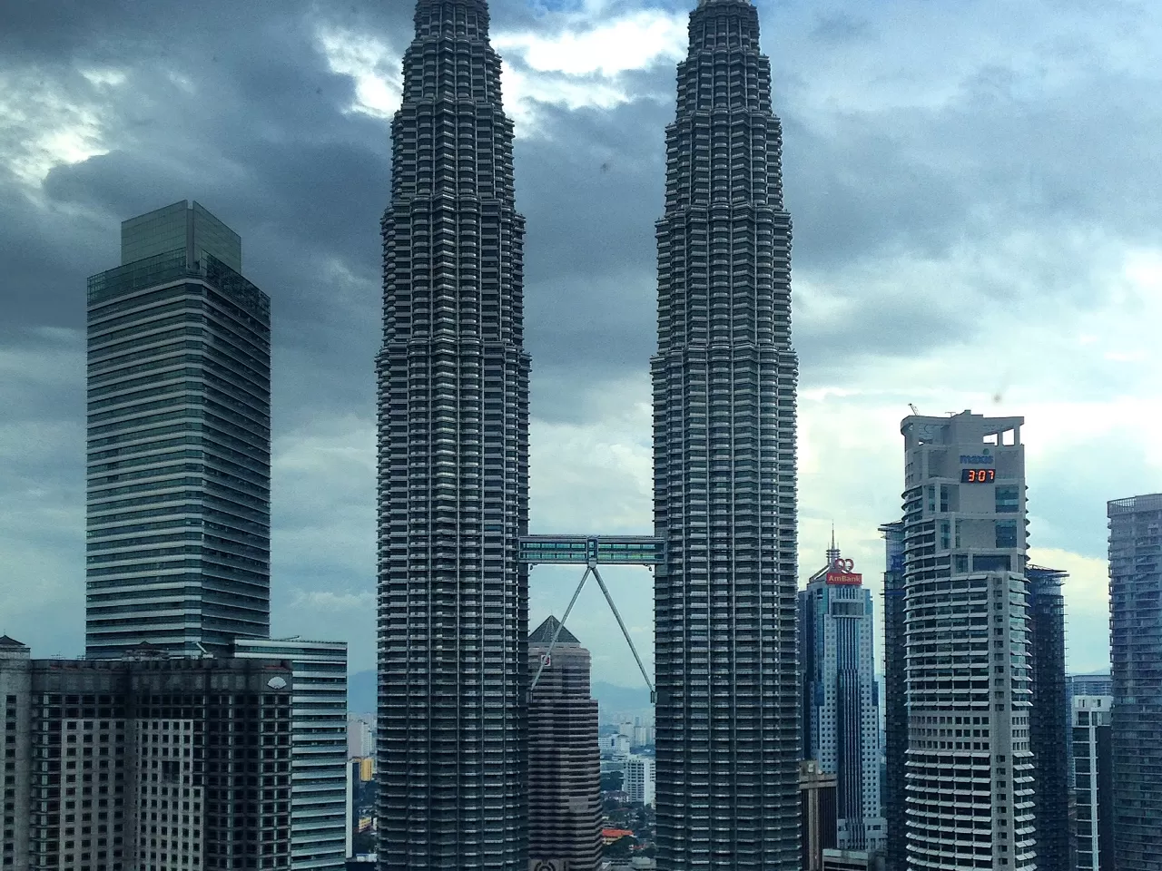 Petronas İkiz Kuleleri