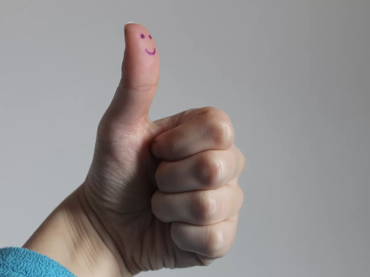 Çıplak Parmak Dövüşü Burada Ulusal Bir Spordur!