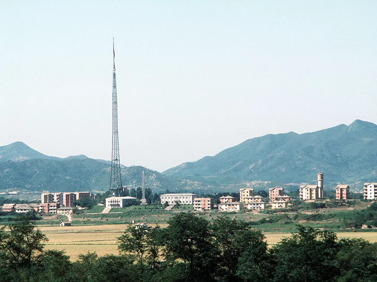 Kijong -Dong Adlı Sahte Propaganda Köyleri Var