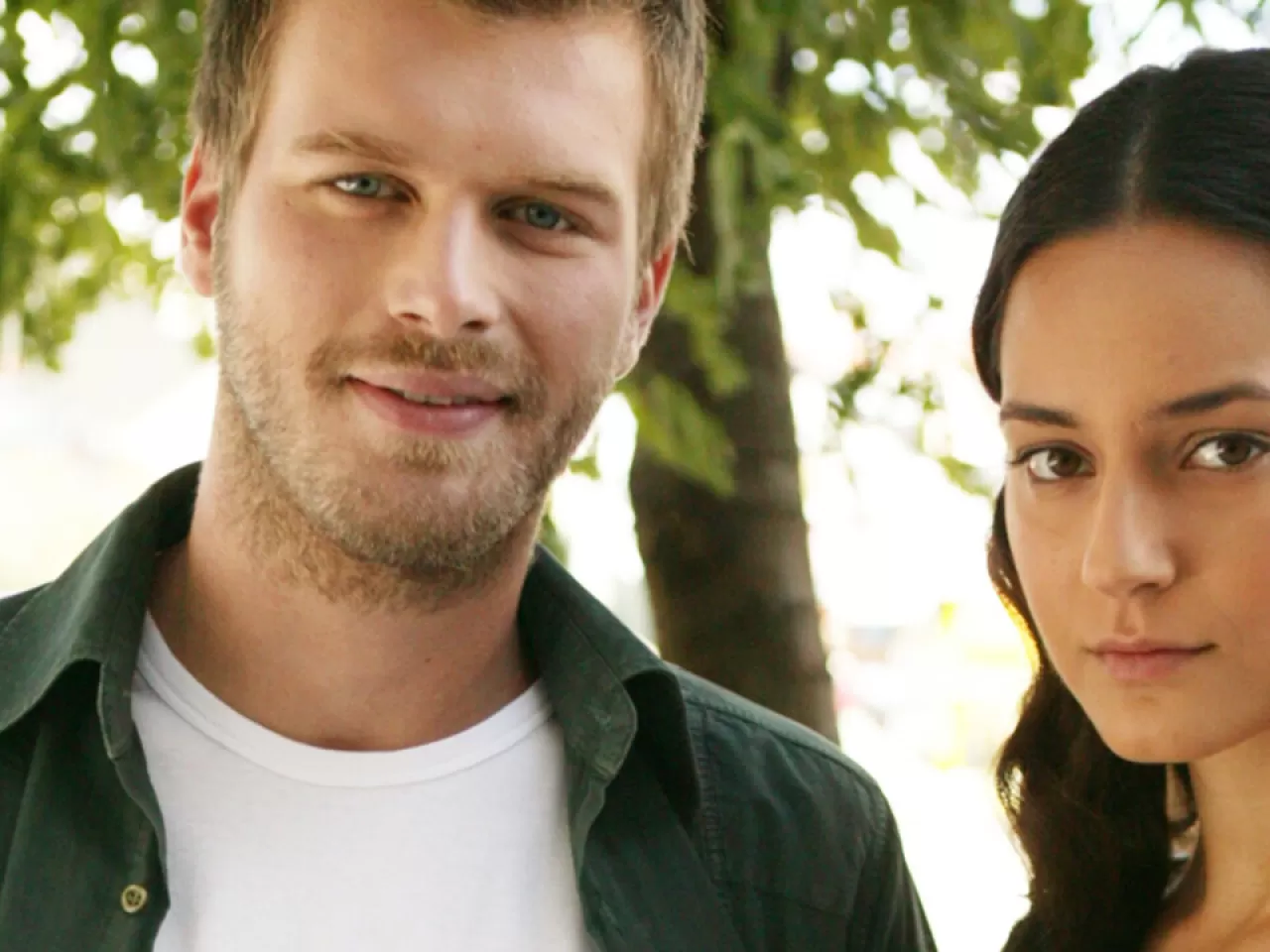 Menekşe ile Halil-Halil Tuğlu