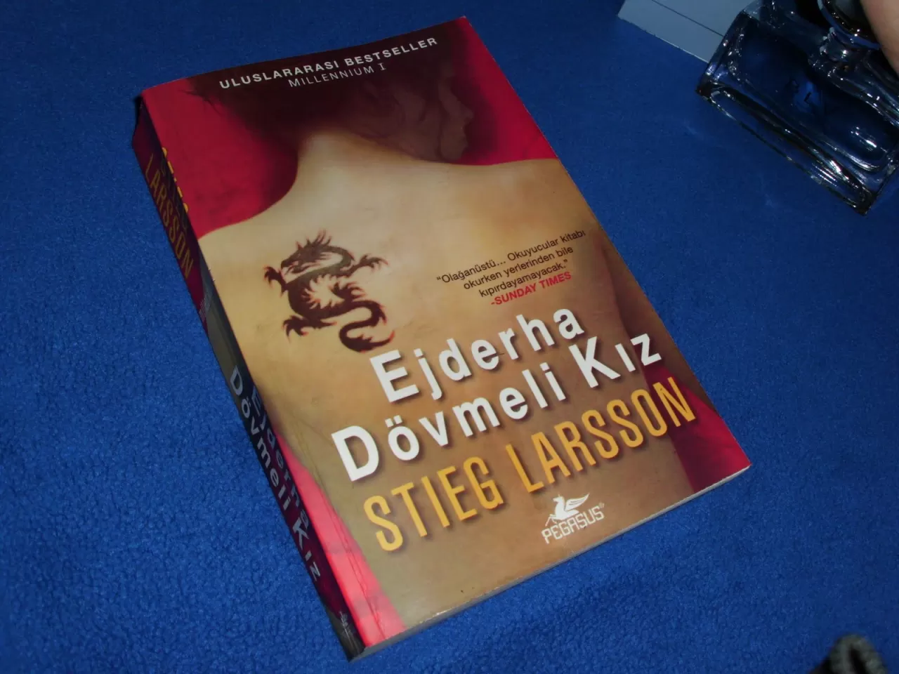 Ejderha Dövmeli Kız