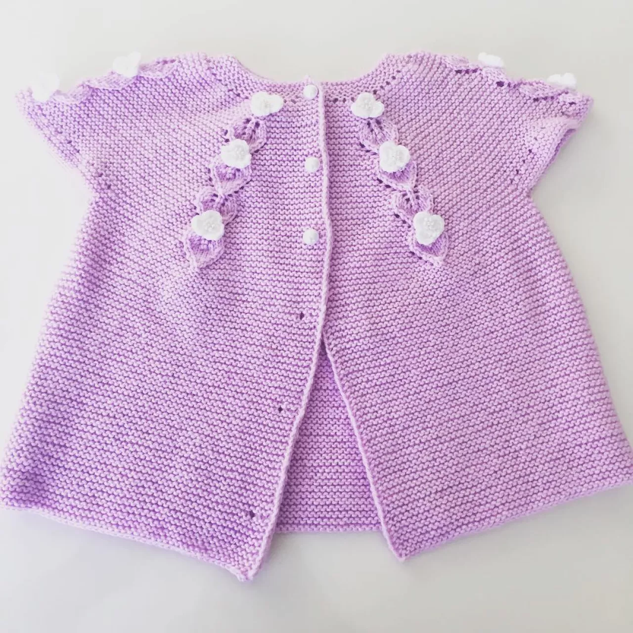 Lila, Beyaz Çiçekli Kız Bebek Örgü Yelek