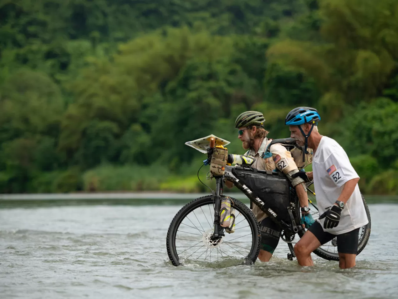 World’s Thoughest Race: Eco – Challenge Fiji