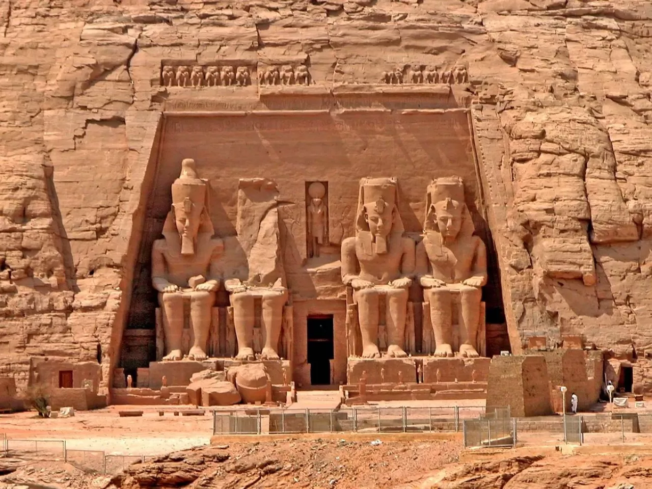 Ebu Simbel Tapınağı, Mısır