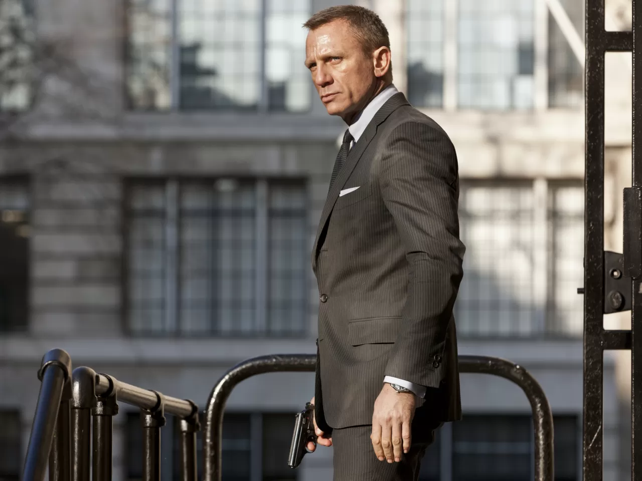 Skyfall-Skyfall (2012) /7.7
