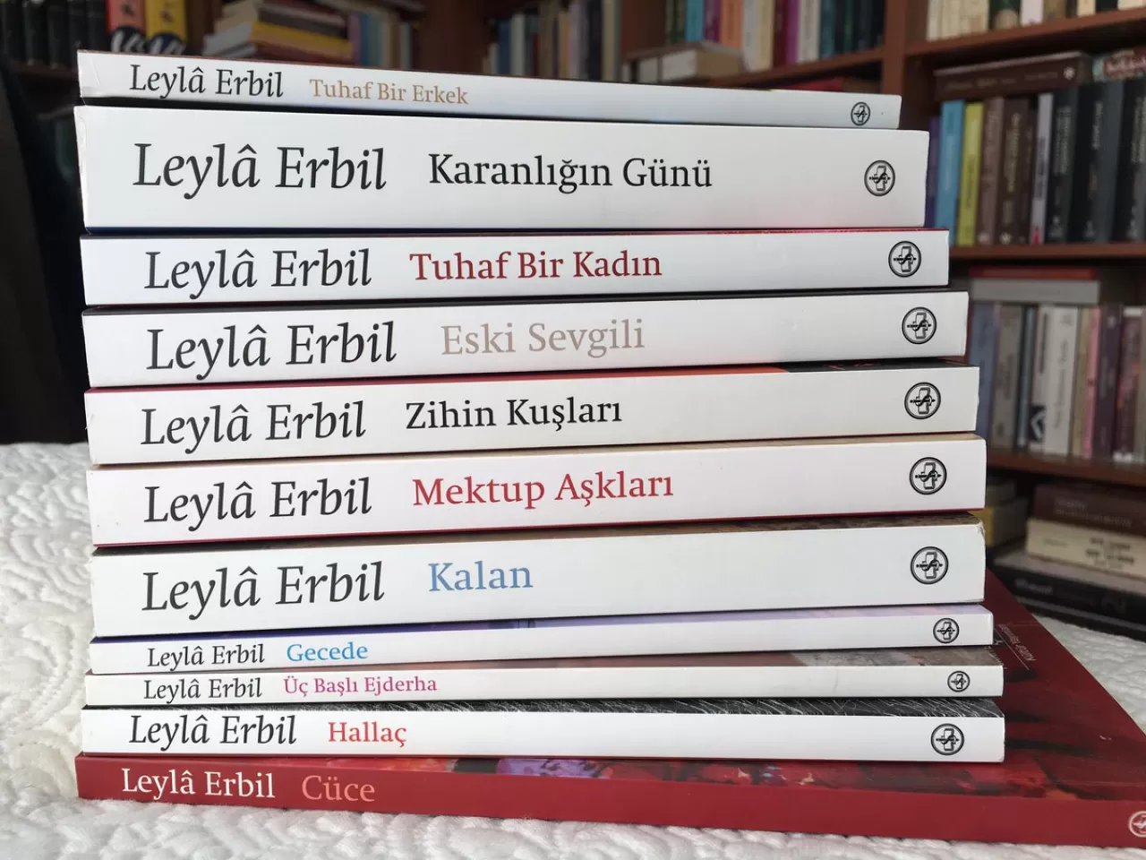 Tuhaf Bir Kadın, Leyla Erbil-1971