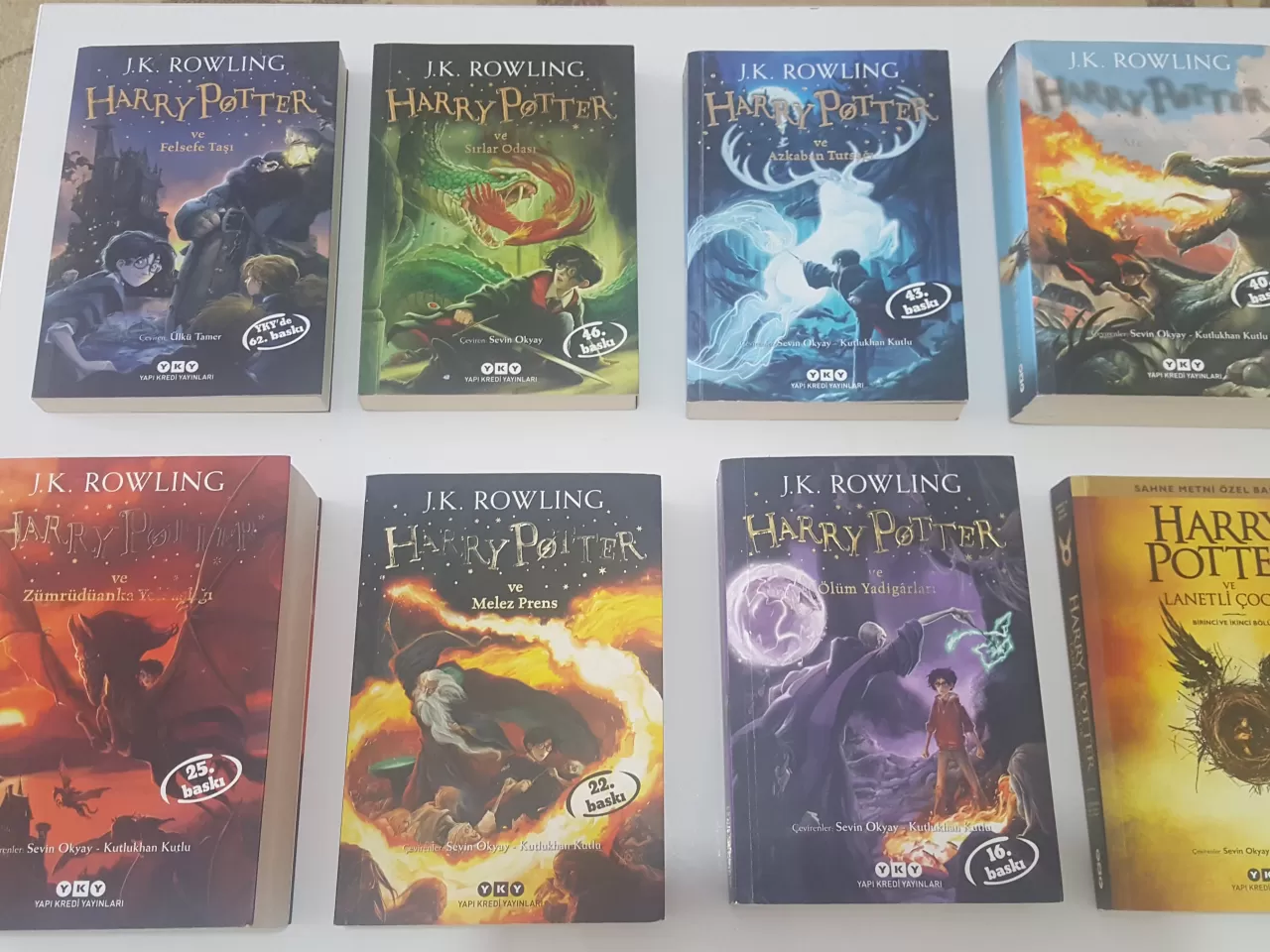 Harry Potter Serisi (1997-2007)- 450 milyon satış