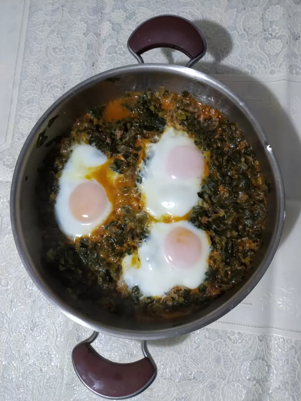 Yumurtalı Kıymalı Ispanak Yemeği Yapılışı