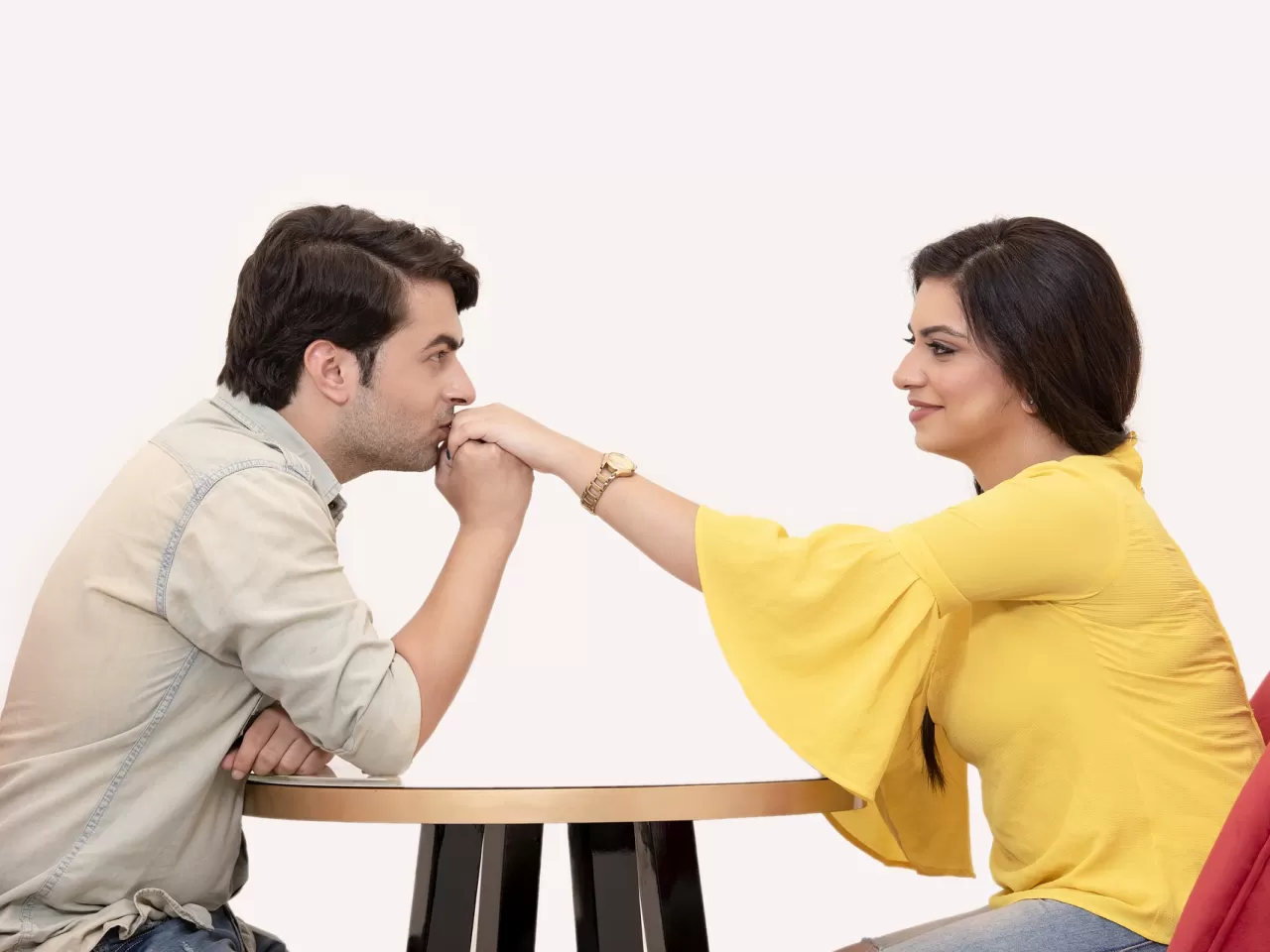 İyi İlişkiler Kurmaya Çalışmak