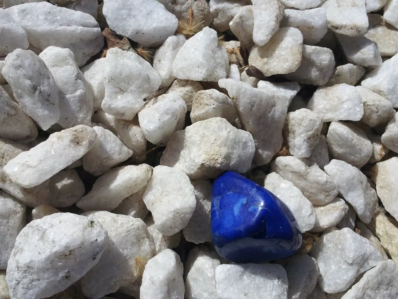 Başka Taşları Temizleme Özelliğine Sahip Taşlar