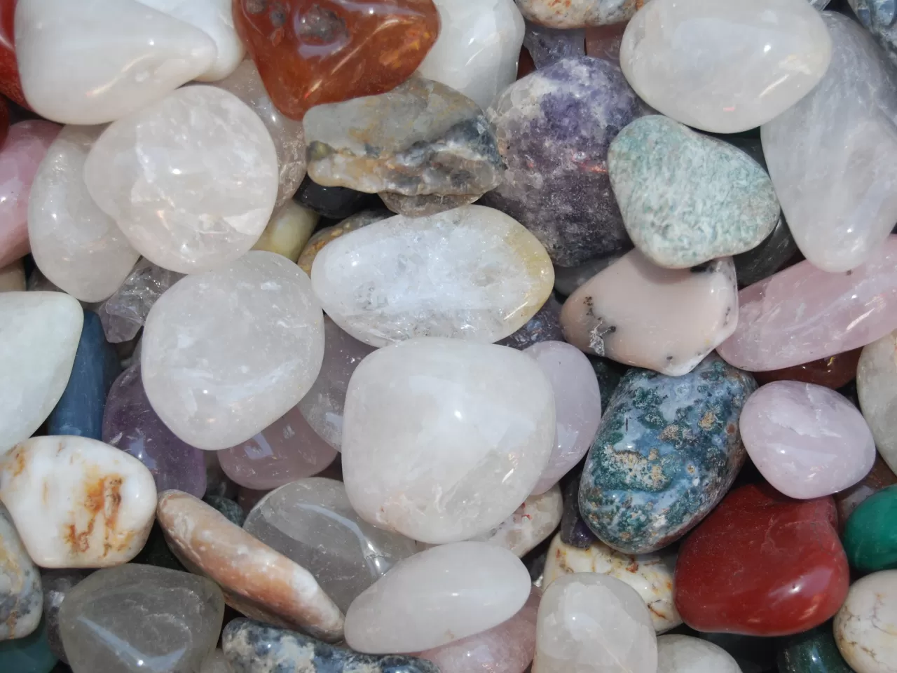 Doğal Taşlar Ne Sıklıkta Temizlenmeli