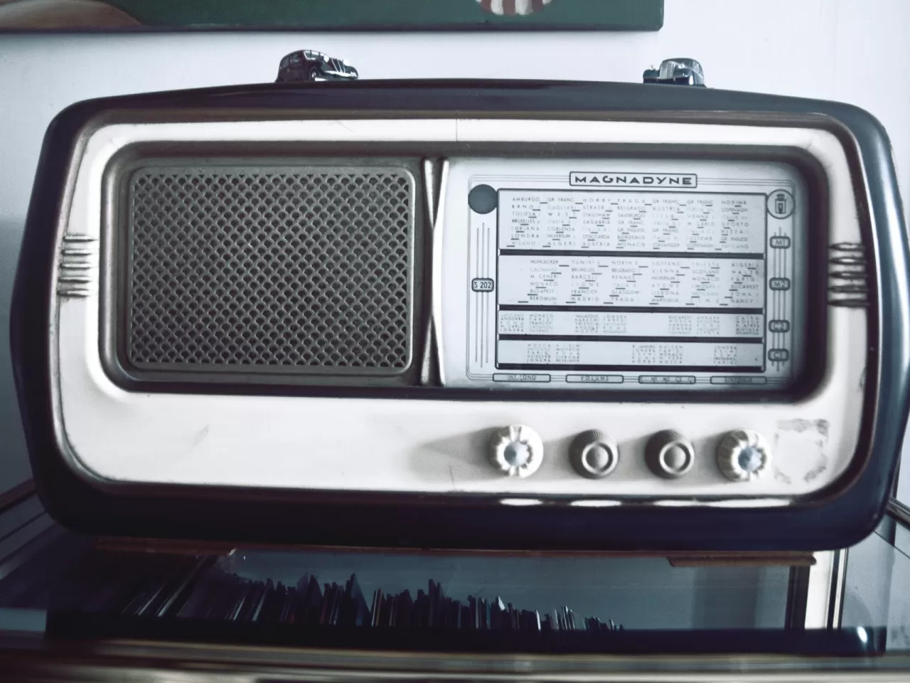 Müzik ya da Radyo Dinleyerek