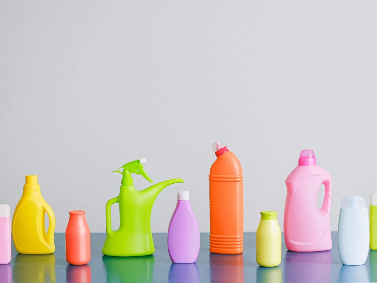 Bahar Temizliği Yaparak